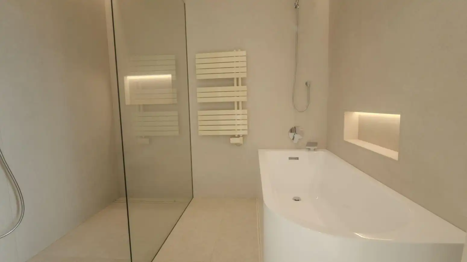 Bany de Casa o xalet de lloguer en Muro amb Aire condicionat, Calefacció i Jardí privat