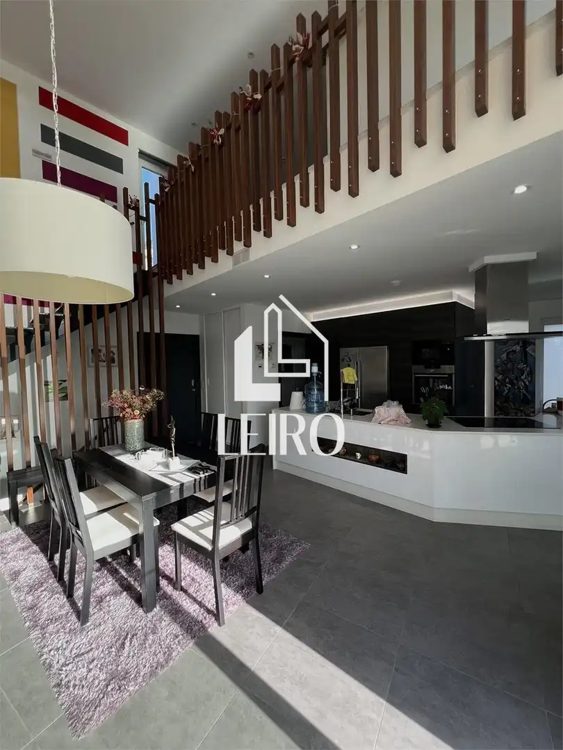 Sala d'estar de Casa o xalet en venda en Vilagarcía de Arousa amb Aire condicionat, Jardí privat i Terrassa