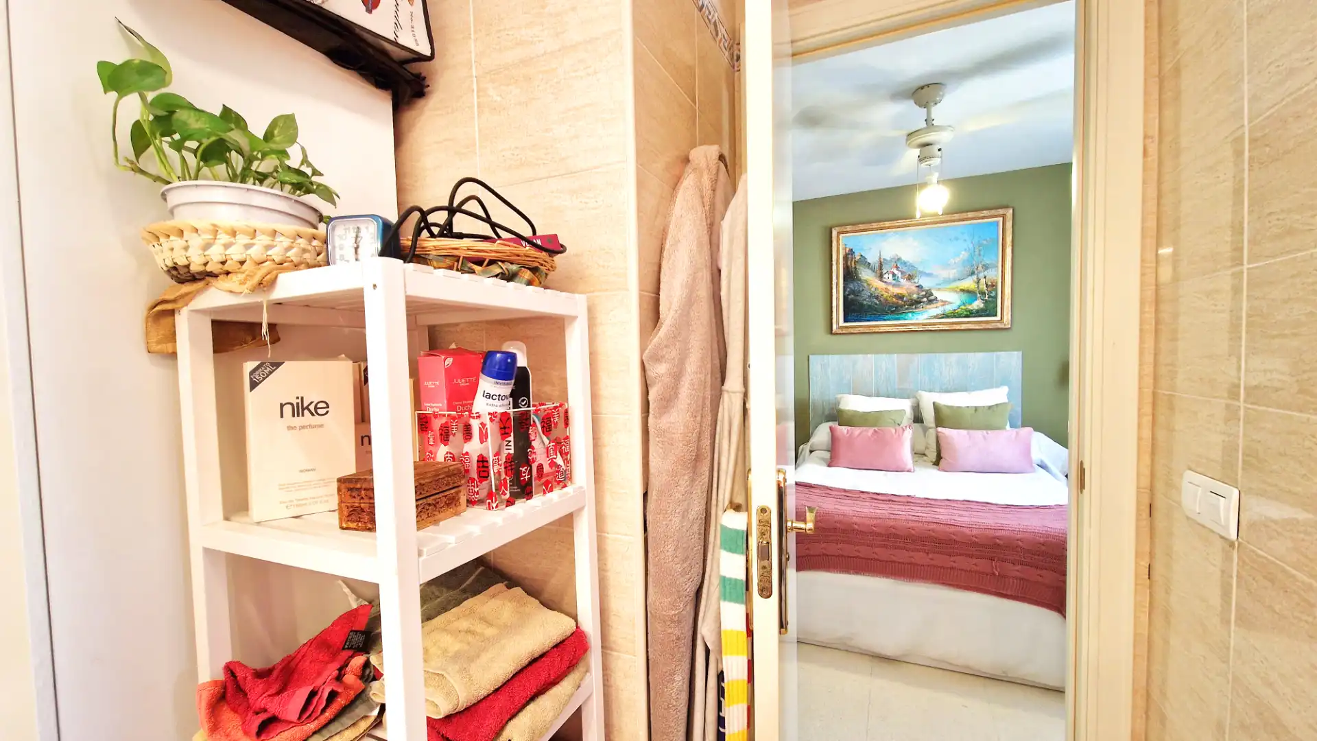Habitación de Casa adosada en venta en Málaga con Aire acondicionado y Terraza