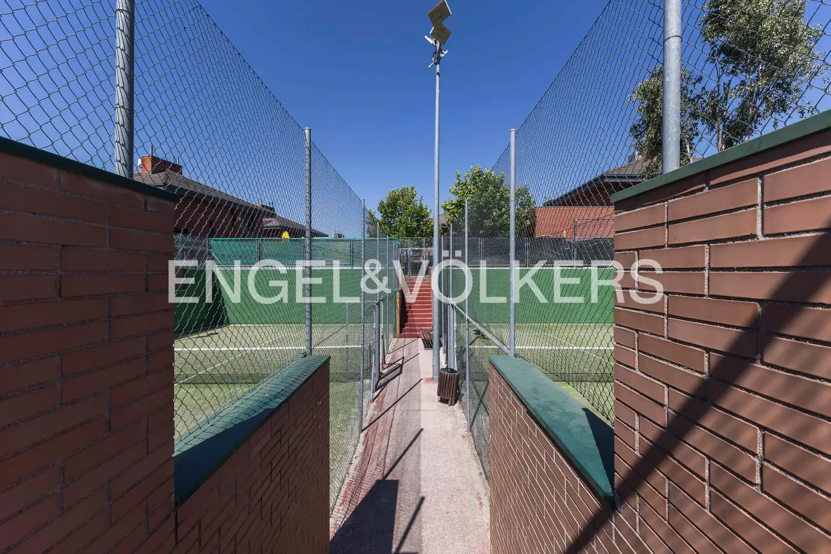 Terraza de Casa adosada en venta en Getafe con Aire acondicionado, Calefacción y Jardín privado