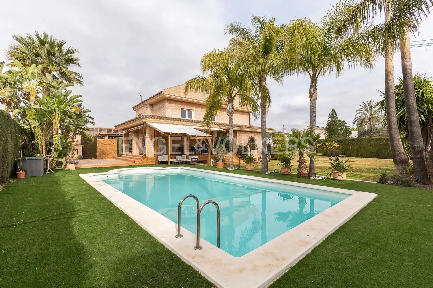 Exterior view of Houses for sale in L'Eliana  with Air Conditioner, Heating and Private garden