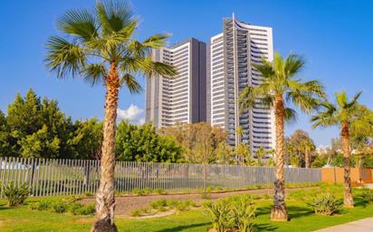 Vista exterior de Apartament en venda en Málaga Capital amb Aire condicionat i Piscina