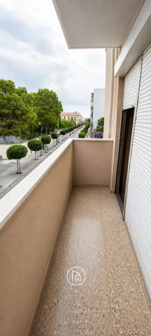 Terraza de Piso en venta en Paterna con Balcón