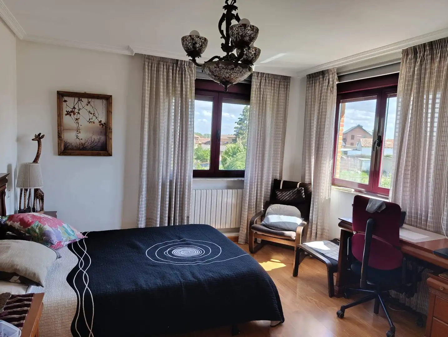 Dormitori de Casa o xalet en venda en San Andrés del Rabanedo amb Calefacció, Jardí privat i Terrassa