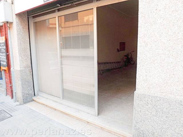 Local comercial en Alquiler en Estruch - Eixample