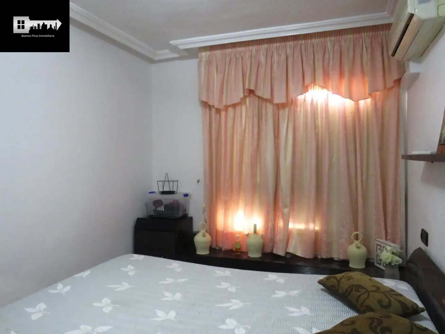 Habitación de Piso en venta en Alicante / Alacant con Aire acondicionado, Calefacción y Jardín privado