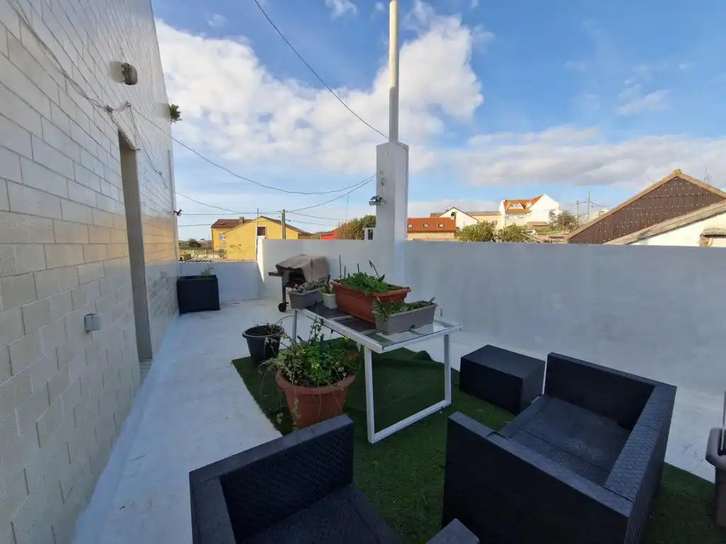 Terrassa de Casa o xalet en venda en Ribeira amb Jardí privat, Terrassa i Moblat