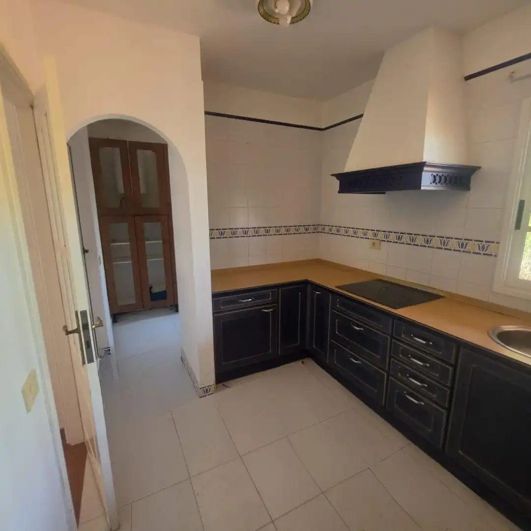 Cuina de Casa o xalet en venda en La Oliva amb Jardí privat