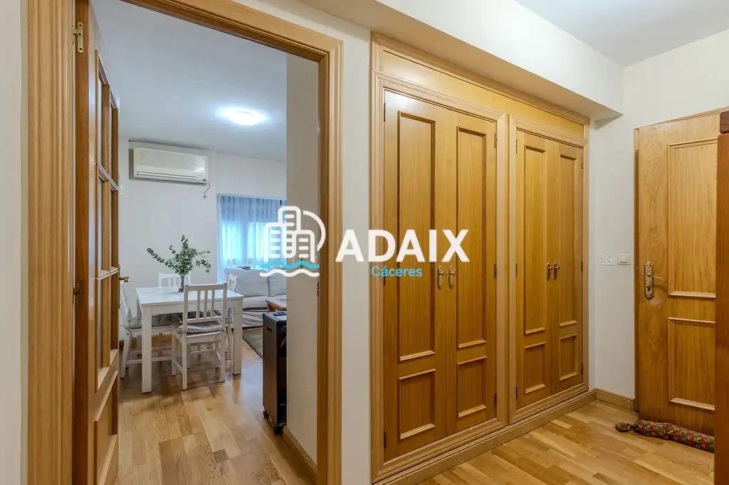 Piso en venta en Cáceres con Aire acondicionado y Calefacción