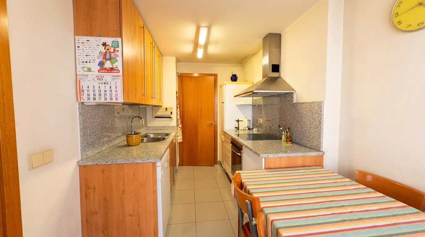 Cocina de Piso en venta en Girona con Aire acondicionado, Calefacción y Balcón