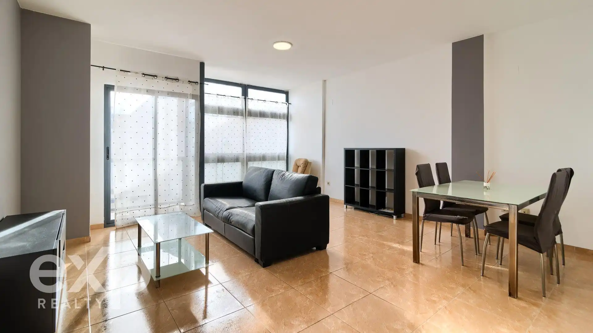 Living room of Flat for sale in Alginet  with Air Conditioner, Terrace and Storage room