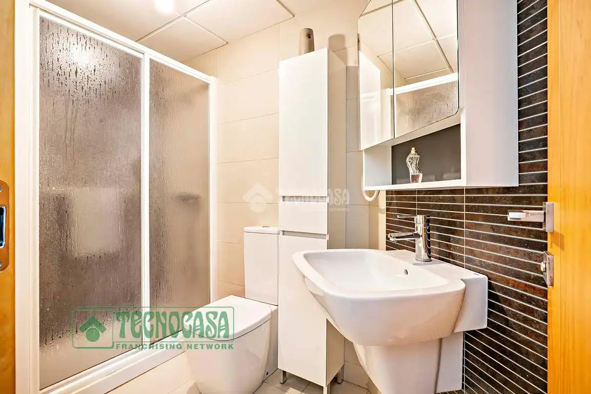 Baño de Piso en venta en Roquetas de Mar