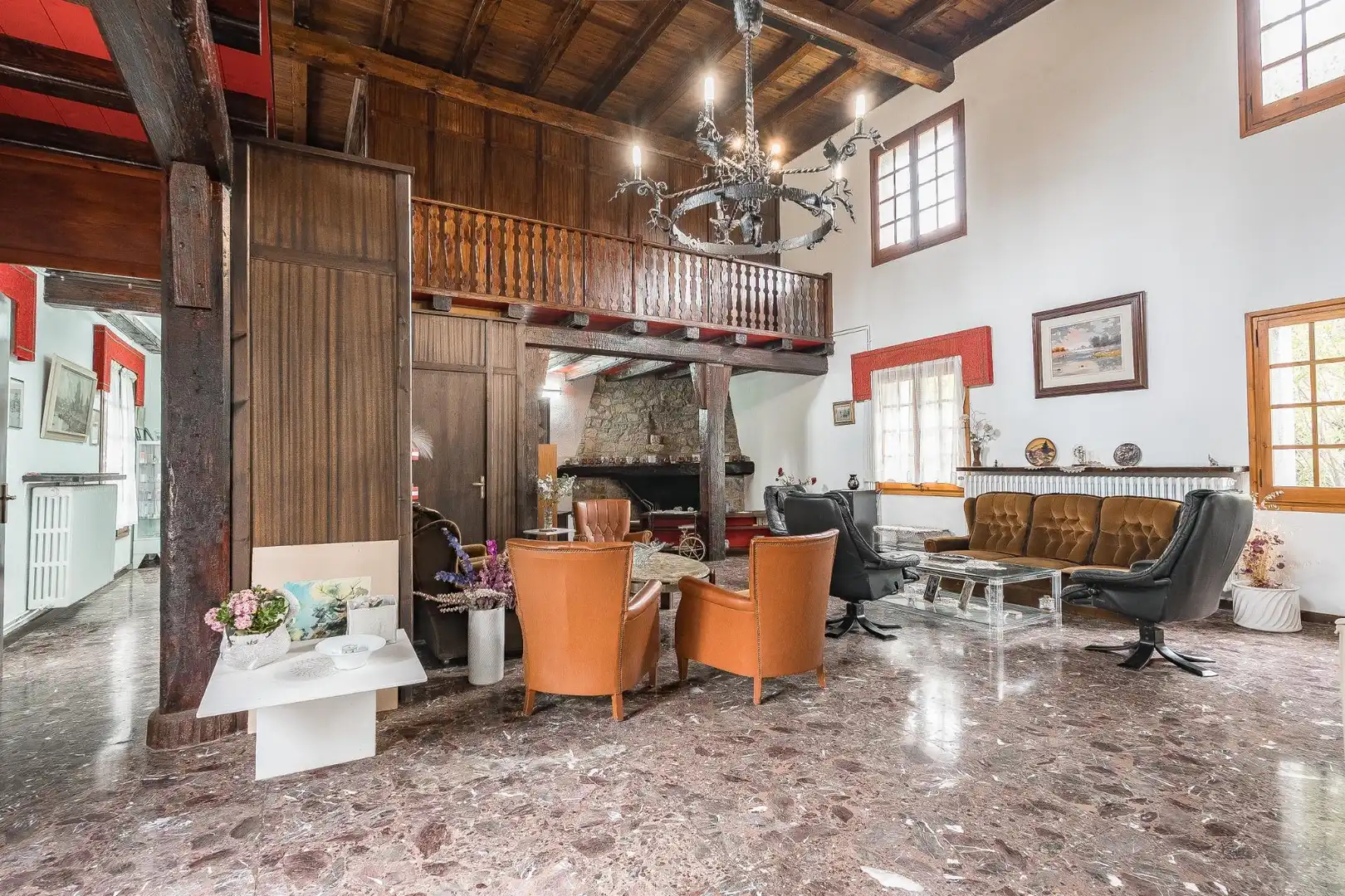 Sala de estar de Casa o chalet en venta en Cabanelles con Calefacción, Terraza y Balcón