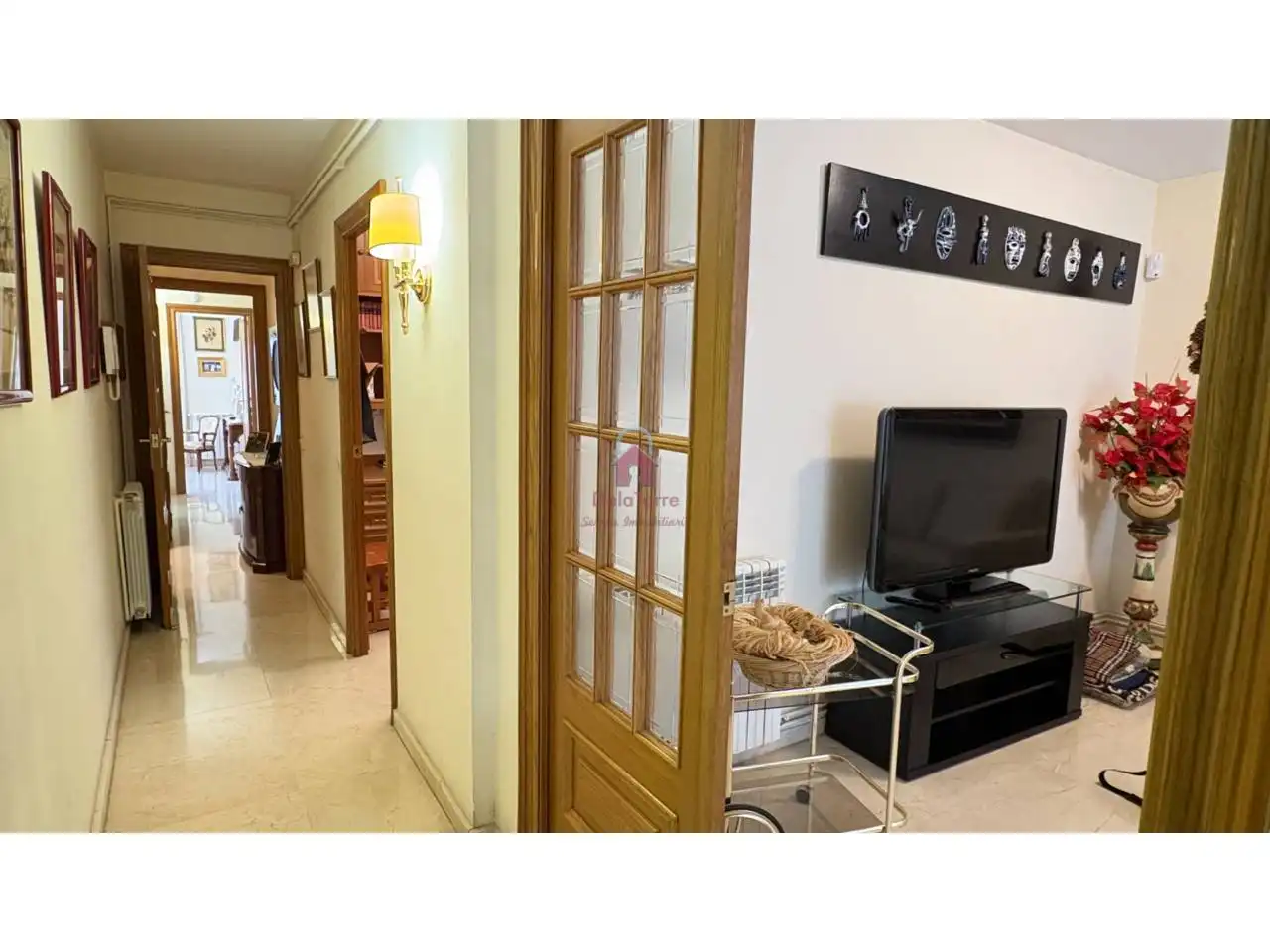 Wohnung zum Verkauf in Terrassa mit Klimaanlage, Heizung und Balkon