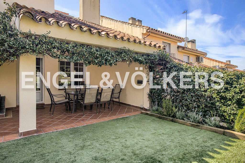 Terrace of House or chalet to rent in San Agustín del Guadalix  with Air Conditioner, Heating and Private garden
