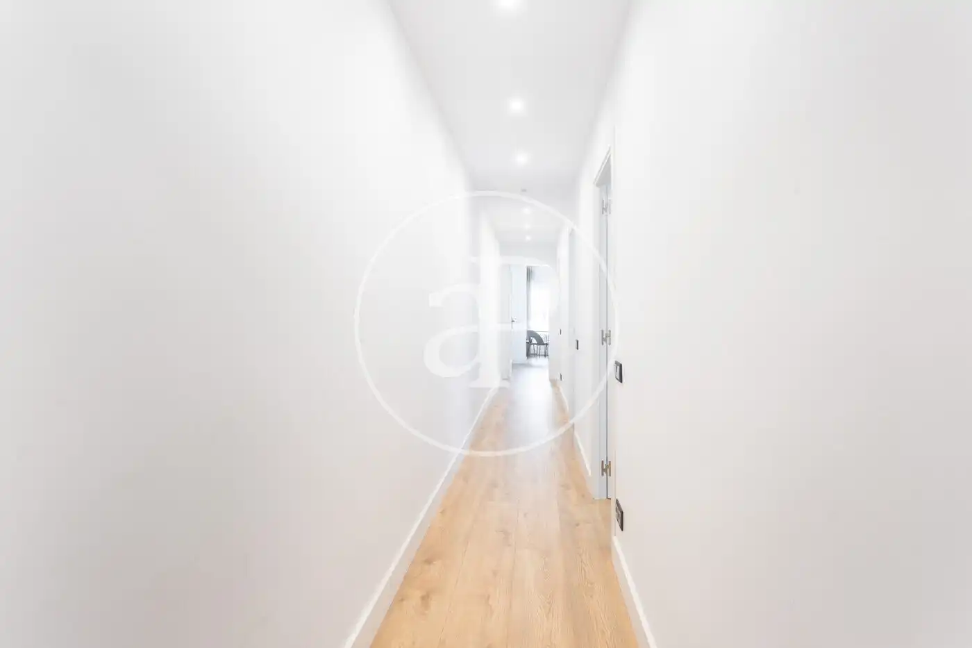 Flat for rent in Carrer de la Marina, Fort Pienc