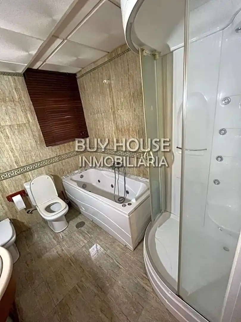 Chalet con piscina en venta en Calle Madeira 17, imagen 44