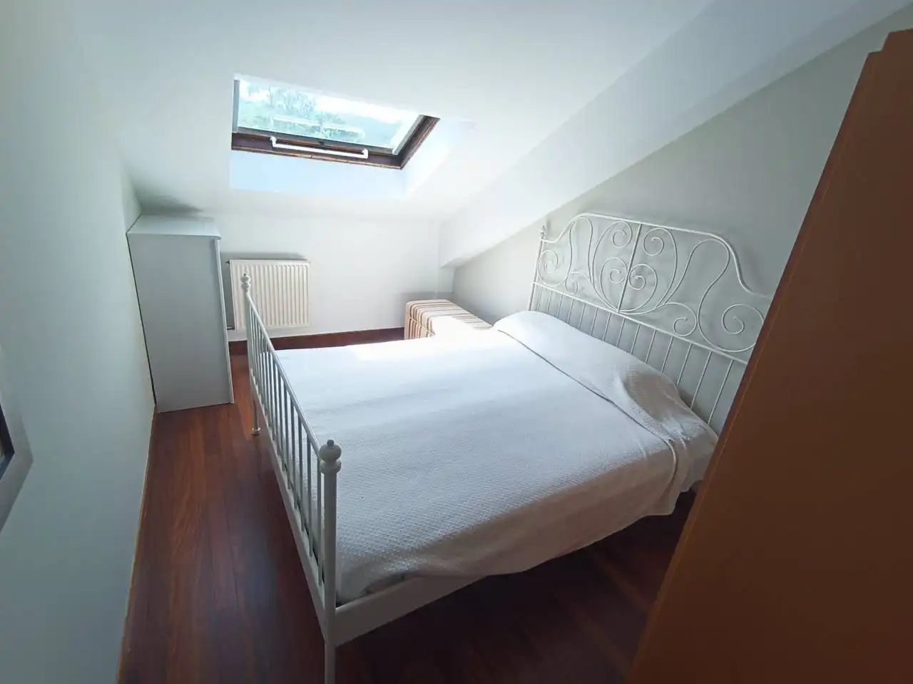 Bedroom of Flat for rent in Brión  with Heating, Terrace and Storage room