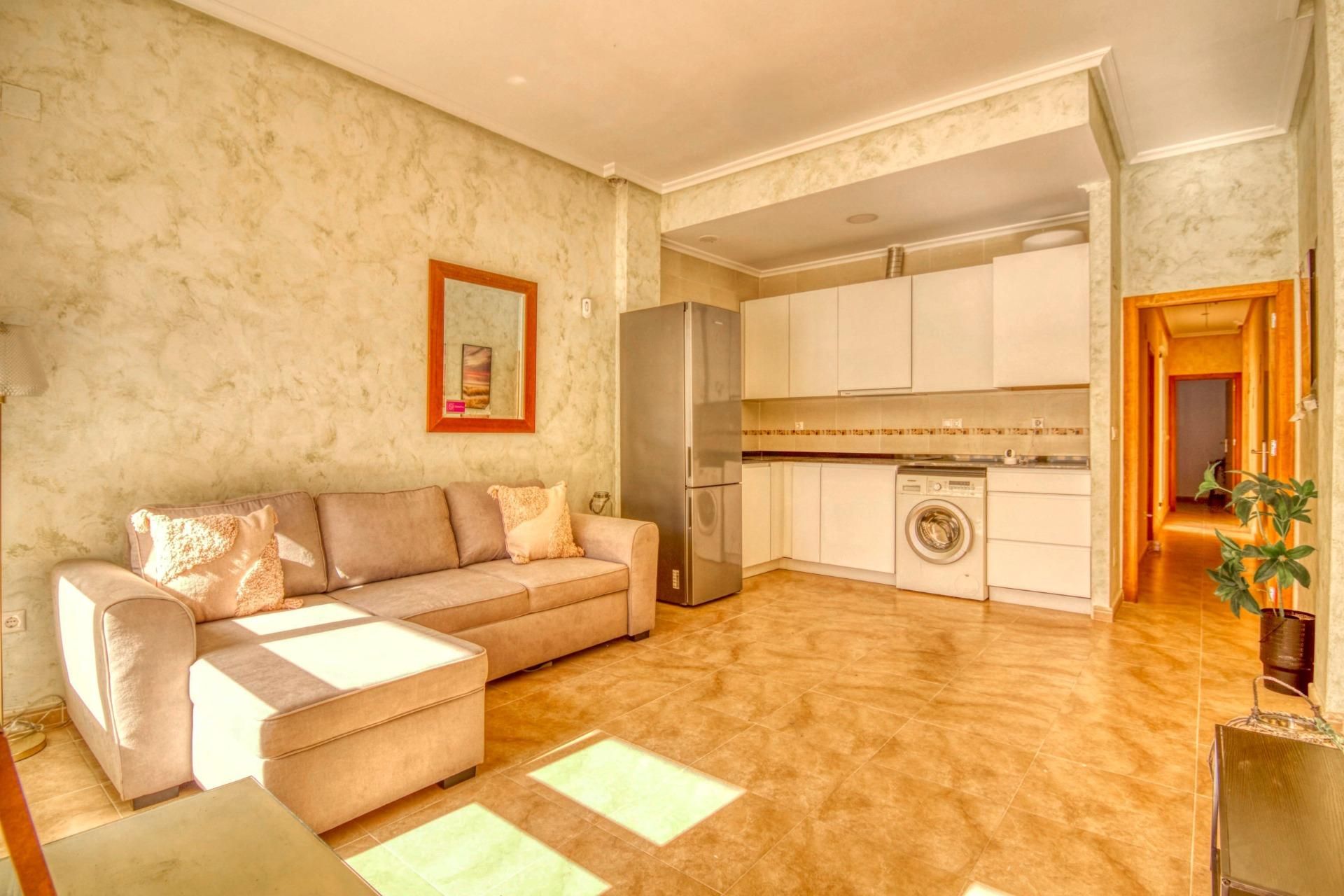 Sala d'estar de Casa adosada en venda en Abanilla amb Aire condicionat, Terrassa i Alarma