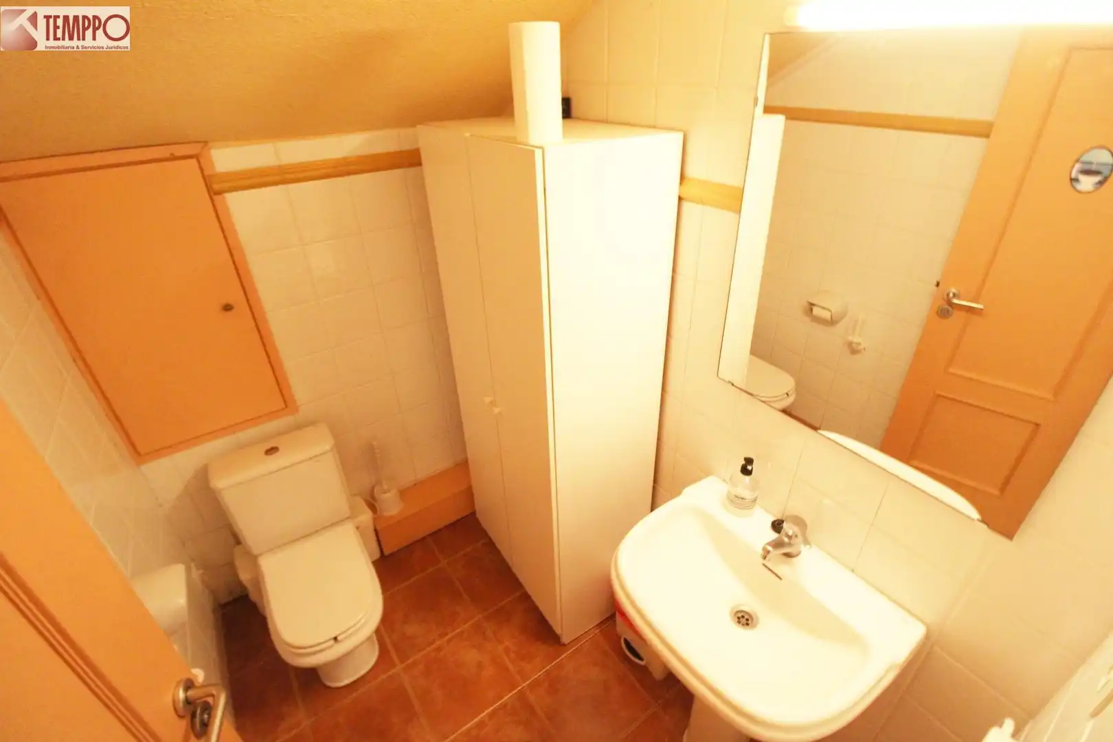 Casa adosada en venta en Carrer MURALLA, Centre