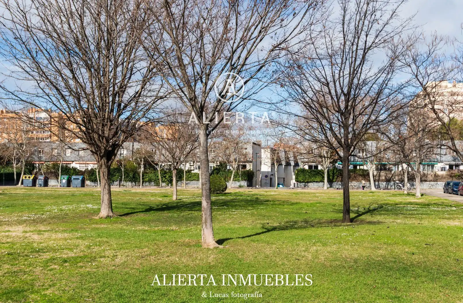 Vista exterior de Casa o chalet en venta en Zaragoza con Calefacción y Trastero