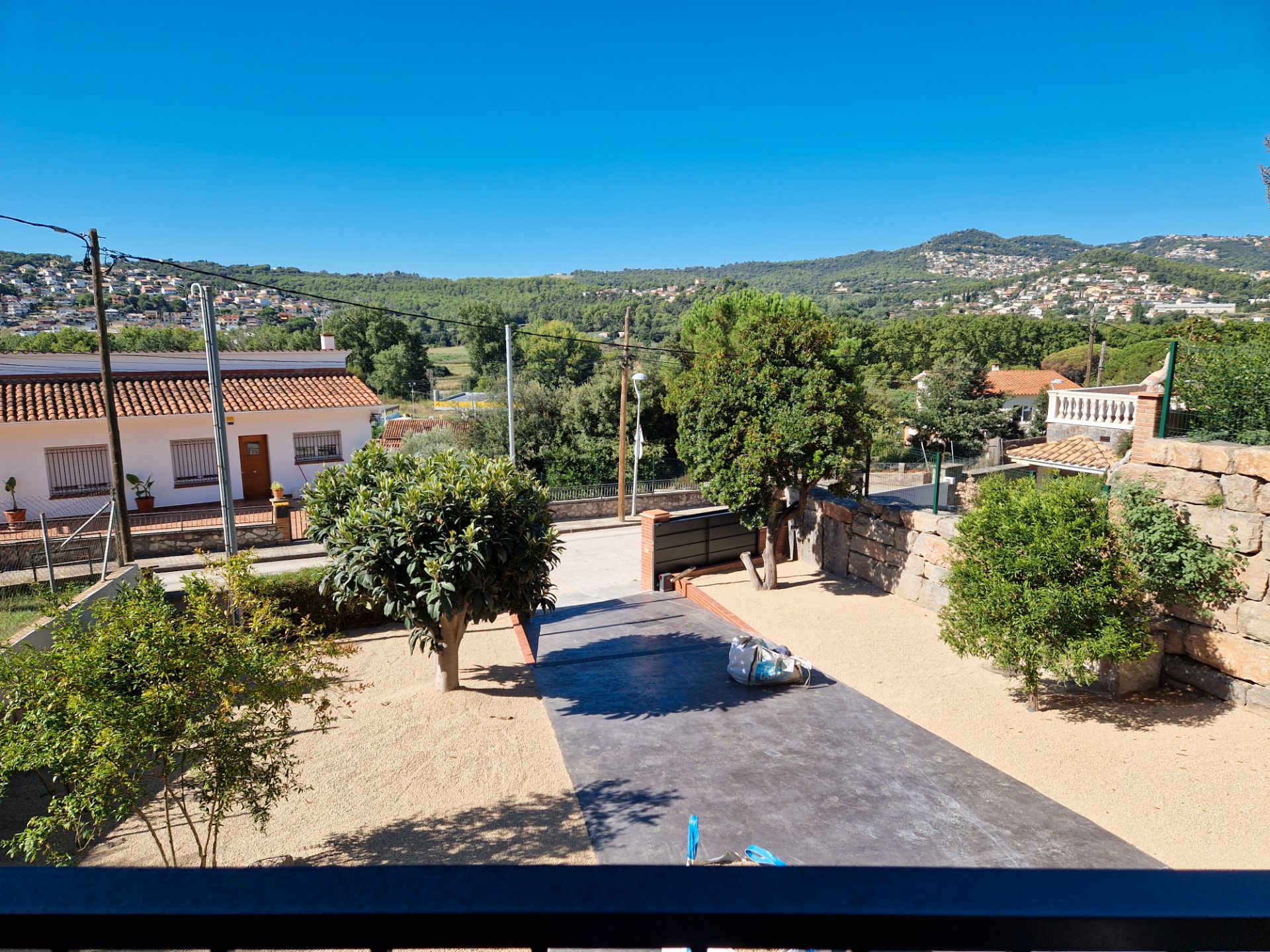Vista exterior de Casa o xalet de lloguer en Bigues i Riells amb Aire condicionat, Calefacció i Jardí privat