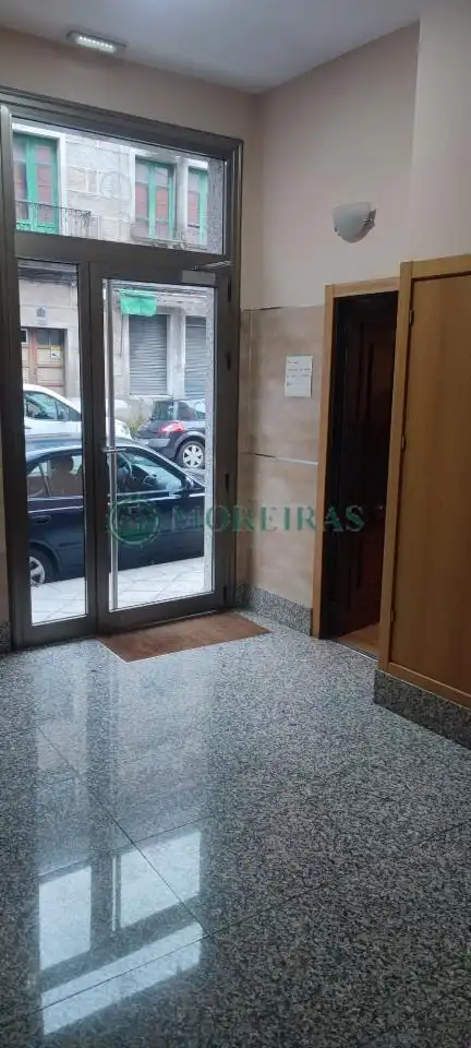 Piso en venta en Ourense Capital 
