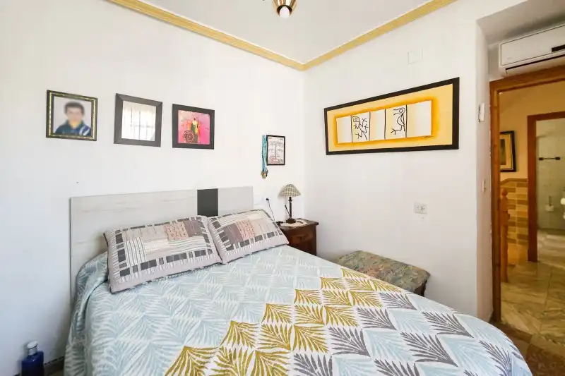 Bedroom of Houses for sale in Úbeda  with Air Conditioner, Terrace and Storage room