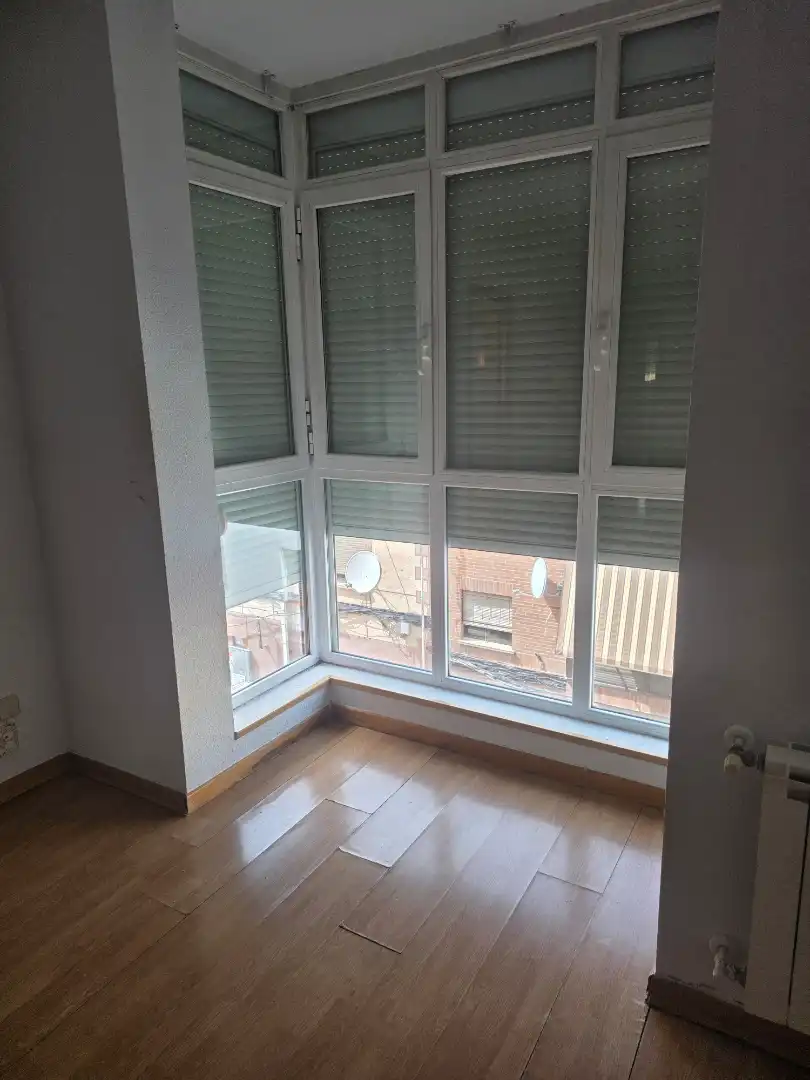 Bedroom of Flat for sale in Madrid  with Heating, Storage room and Alarm