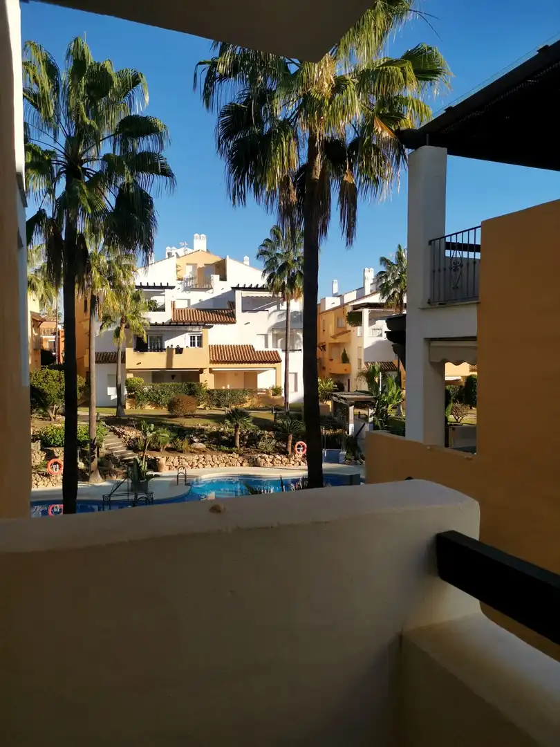 Vista exterior de Piso de alquiler en Marbella con Aire acondicionado, Terraza y Amueblado