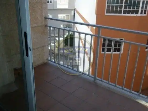 Terrassa de Apartament de lloguer en Vigo  amb Calefacció, Parquet i Traster