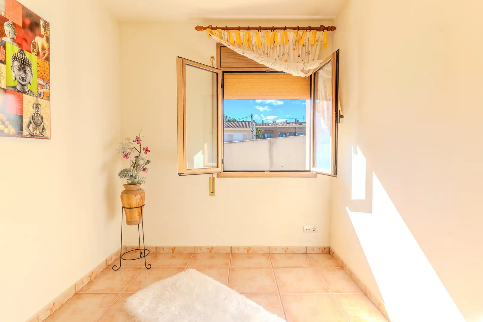 Habitación de Casa o chalet en venta en Deltebre con Calefacción, Terraza y Trastero