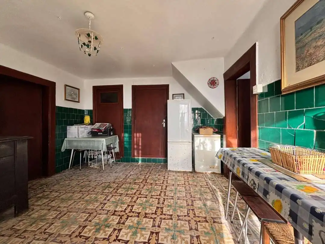 Küche von Country house zum Verkauf in Gorliz mit Abstellraum