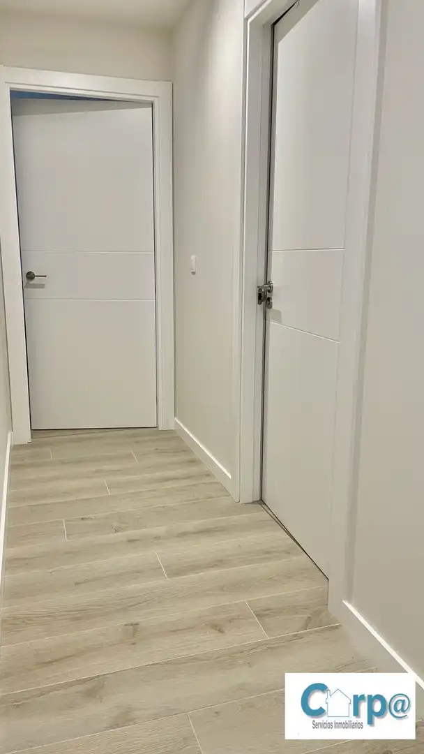 Wohnung zur Miete in  Pamplona / Iruña mit Heizung, Terrasse und Abstellraum
