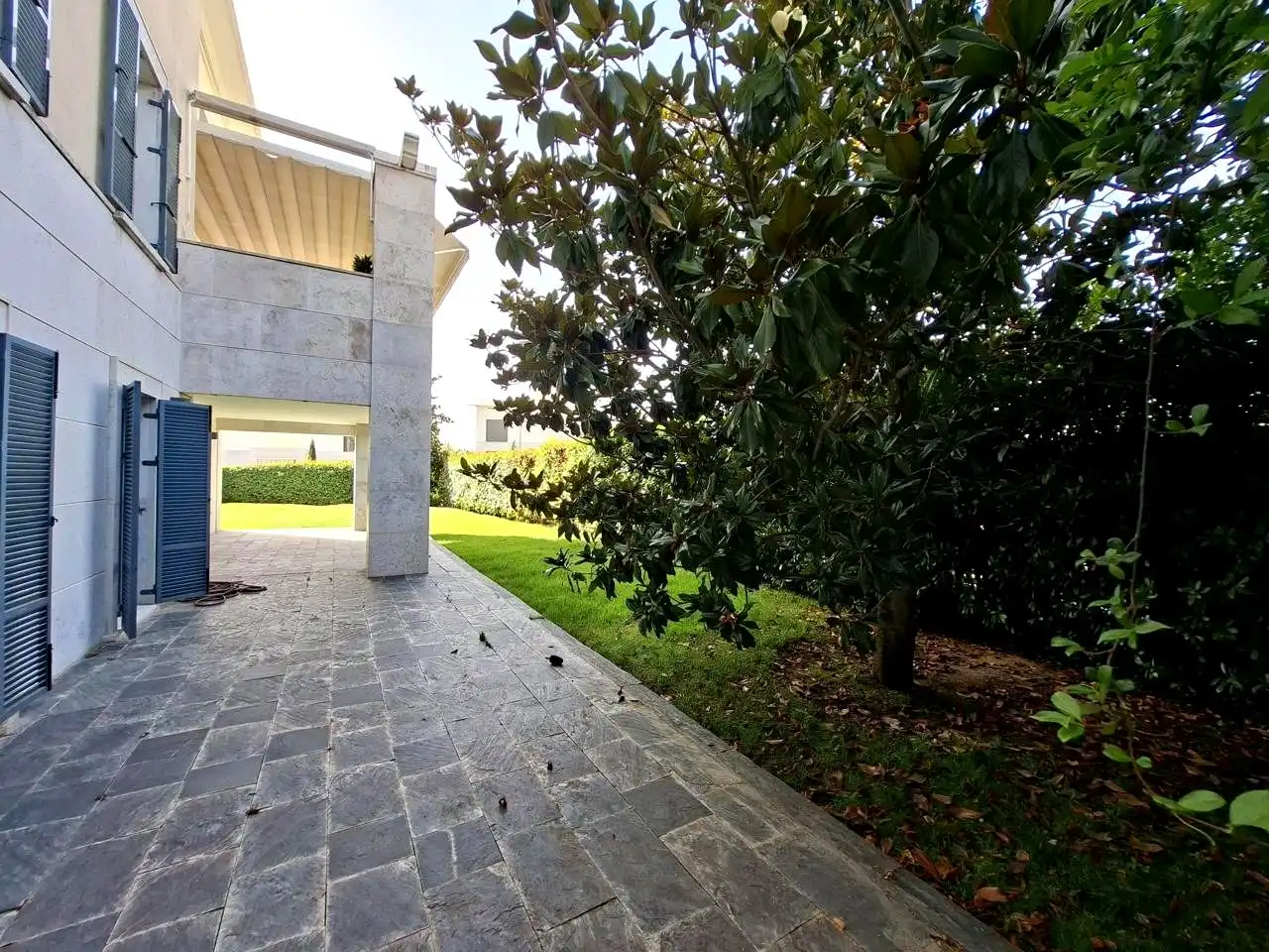 Garden of Ground floor for rent in Madrid  with Air Conditioner, Heating and Private garden