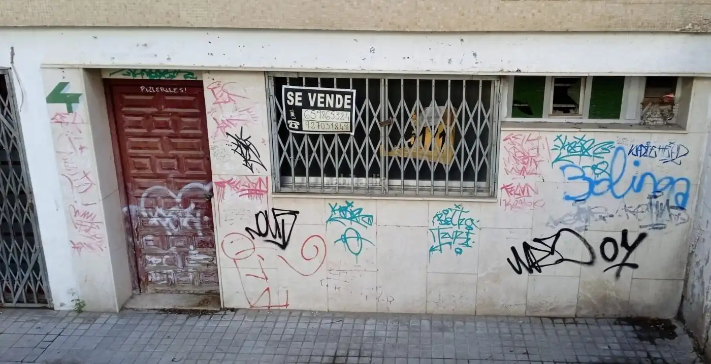 Gewerbefläche zum Verkauf in Calle Doctor Fleming 4