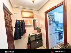 Photo 4 of Flat for share in Calle Escorial, Peñamefecit - Avda Barcelona,  Jaén Capital