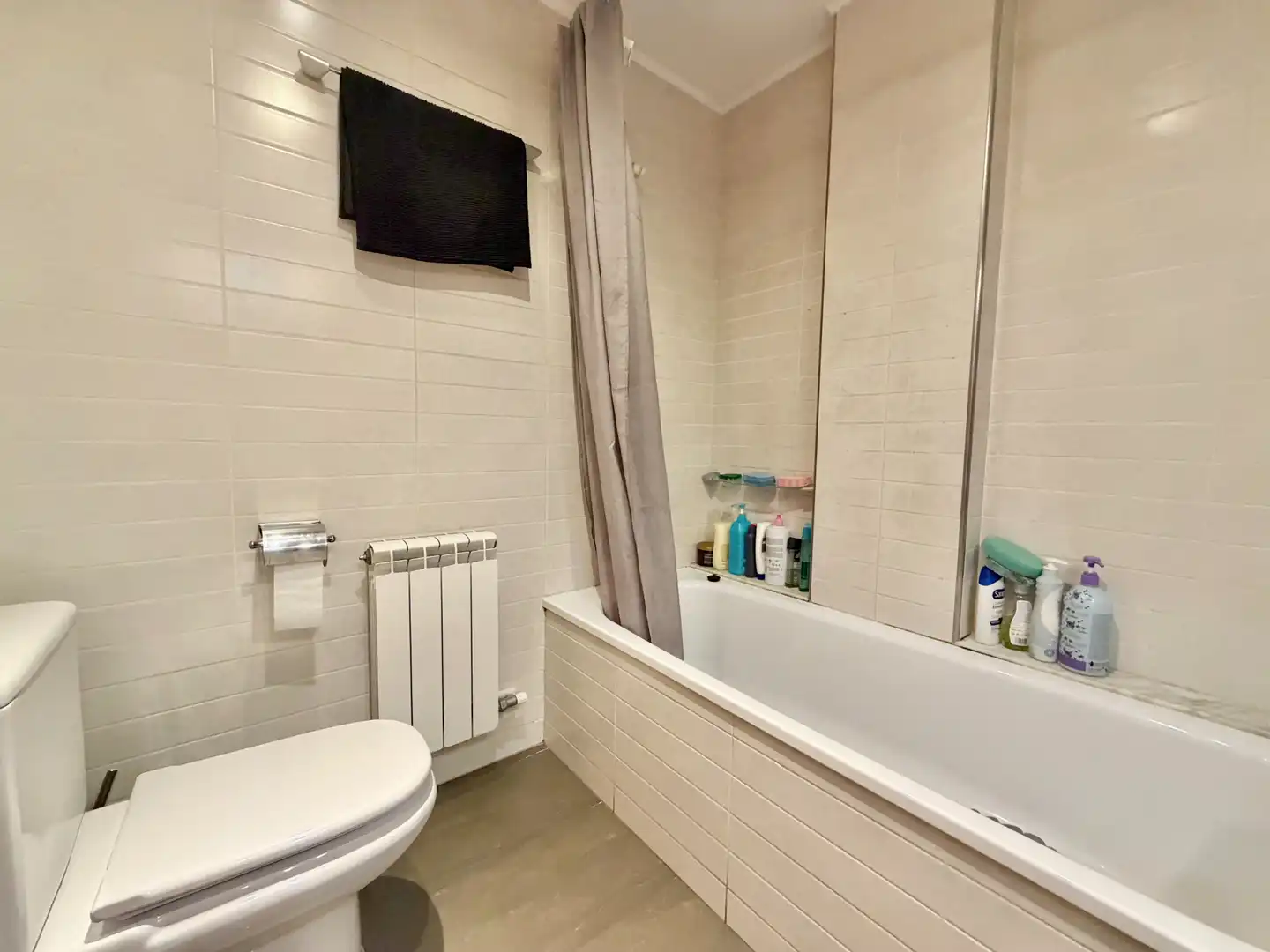 Bathroom of Duplexes for sale in Vilafranca del Penedès  with Air Conditioner, Heating and Terrace