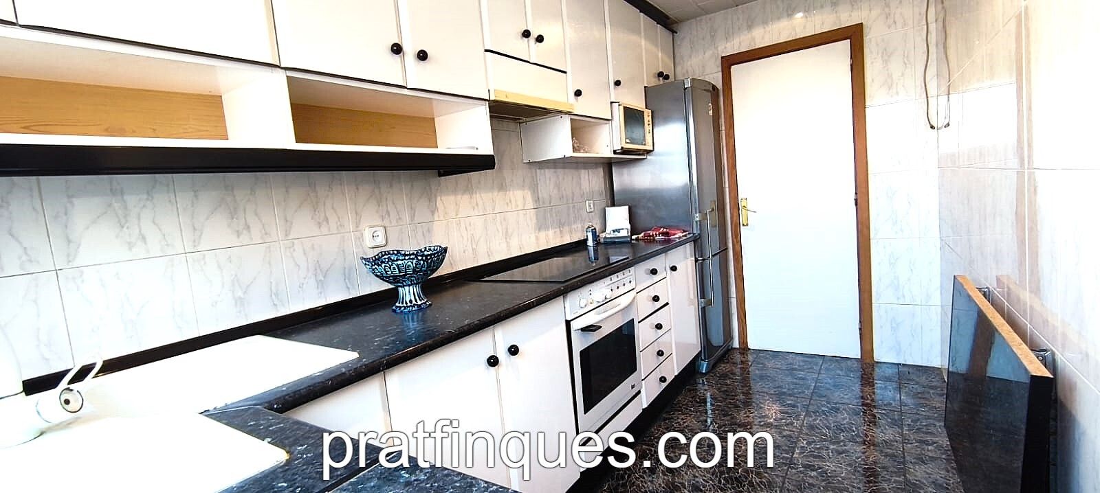 Kitchen of Flat for sale in El Prat de Llobregat  with Air Conditioner, Heating and Oven