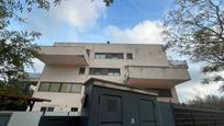 Vista exterior de Pis en venda en Mataró amb Terrassa i Traster