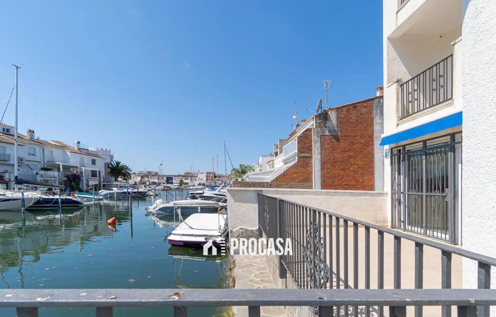 Casa o xalet en venda en Empuriabrava amb Aire condicionat, Piscina i Moblat