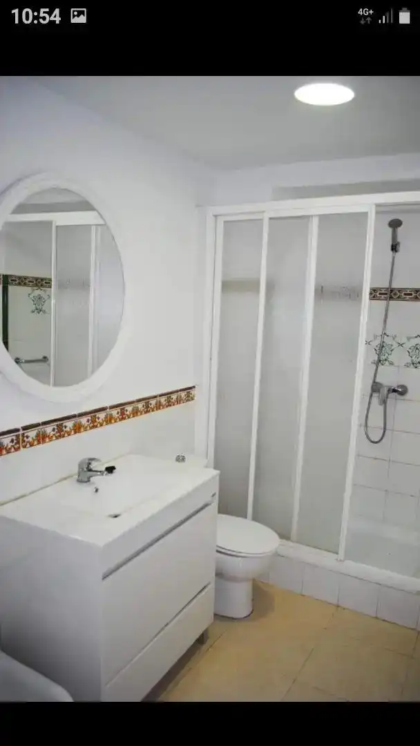 Bany de Casa adosada en venda en Constantina amb Parquet, Moblat i Rentadora