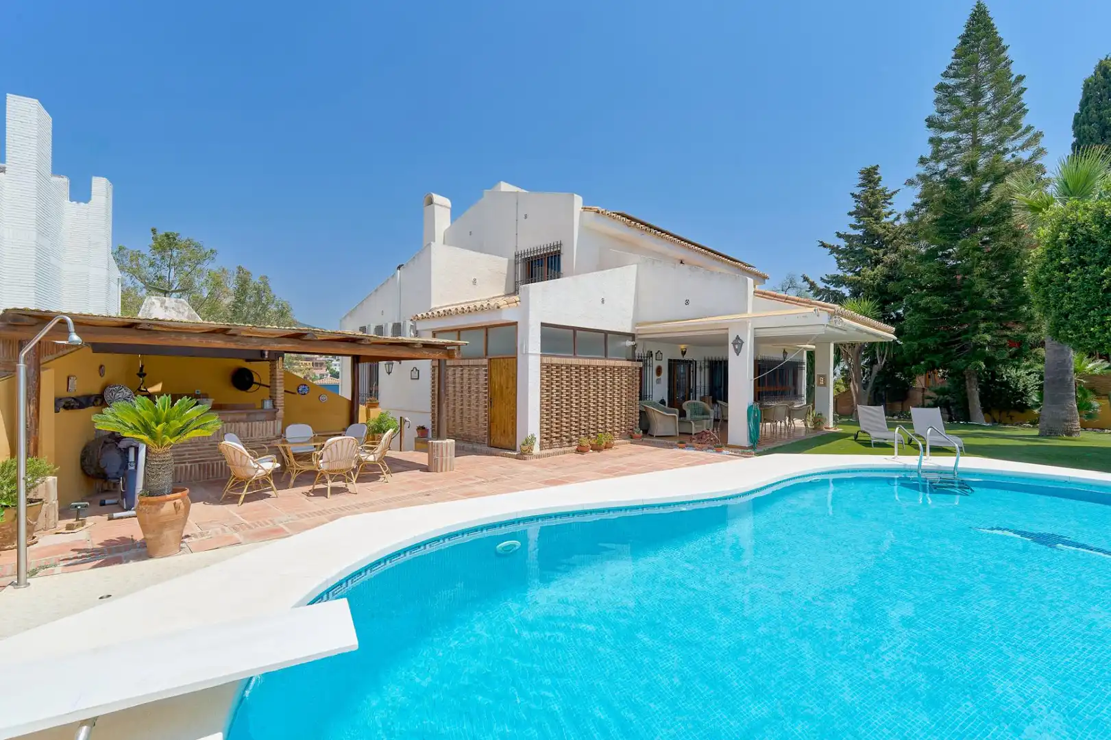 Piscina de Casa o xalet de lloguer en Málaga amb Aire condicionat, Calefacció i Jardí privat