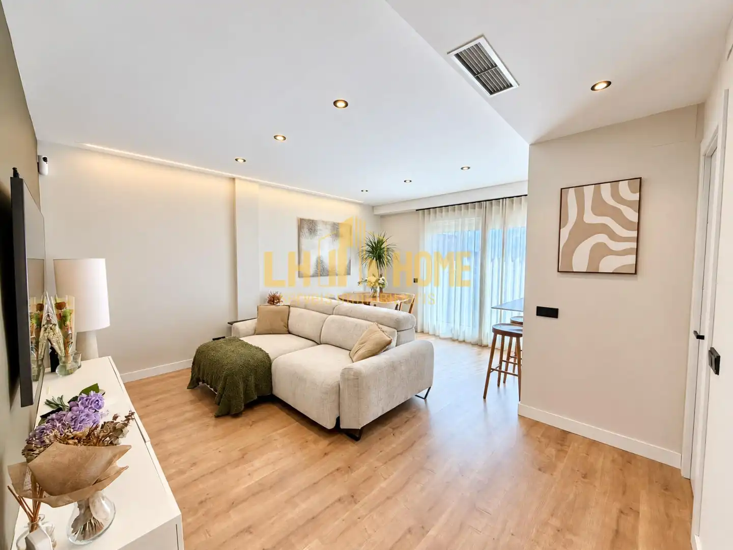Sala d'estar de Àtic en venda en Centre - Sant Josep - Sanfeliu