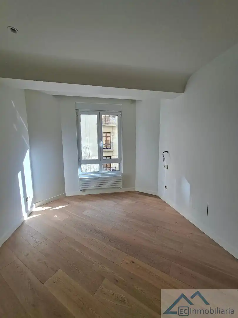 Habitación de Piso en venta en Santander con Calefacción y Trastero