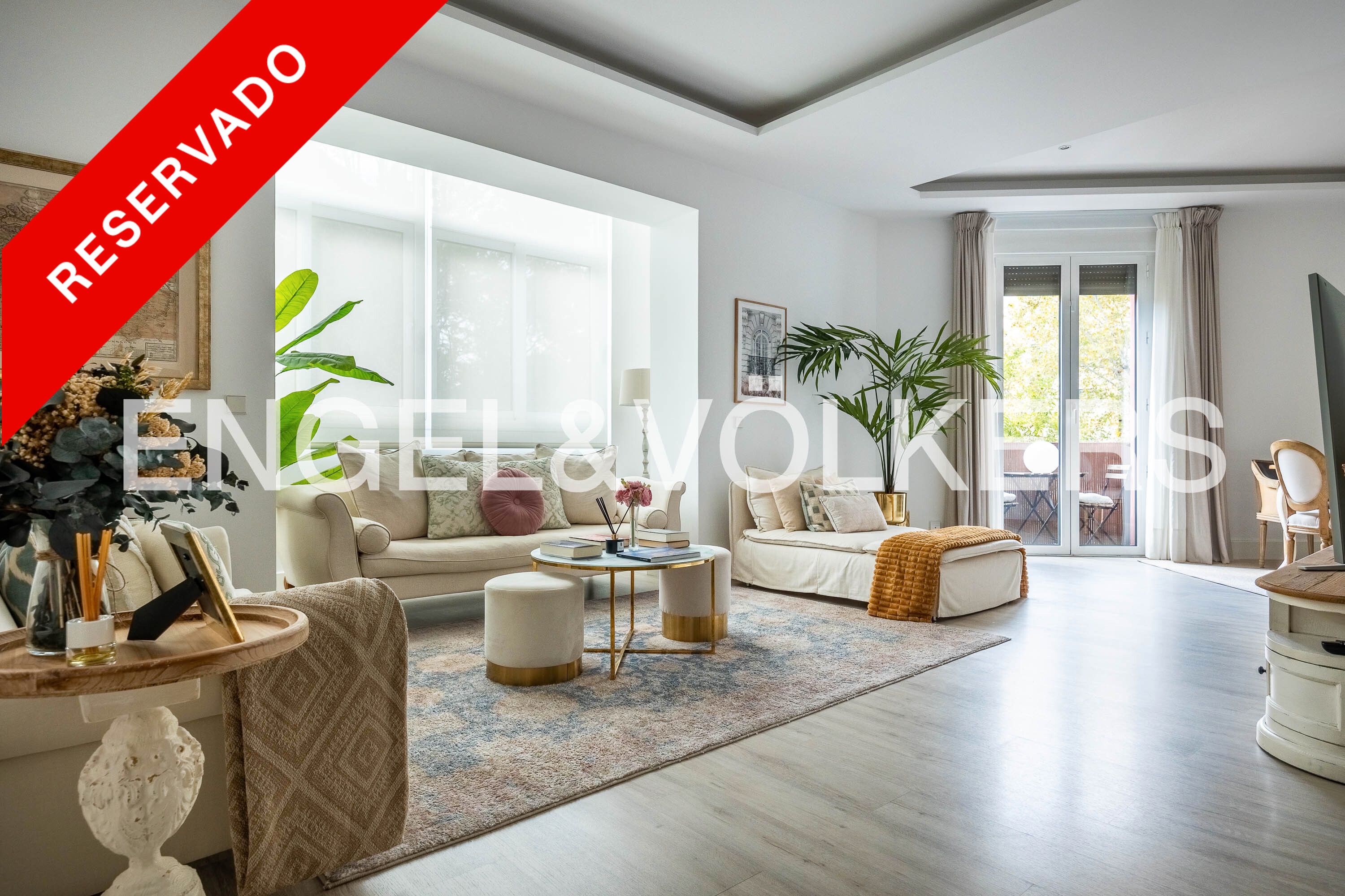 Sala d'estar de Apartament en venda en  Sevilla Capital amb Aire condicionat, Calefacció i Traster