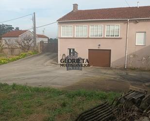 Vista exterior de Nau industrial en venda en Cambados