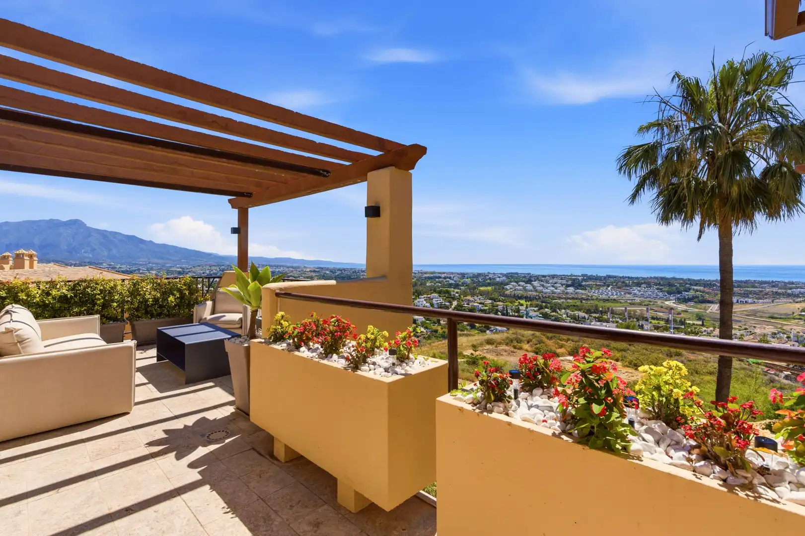 Penthouse with pool for sale in El Paraíso, imagen 17