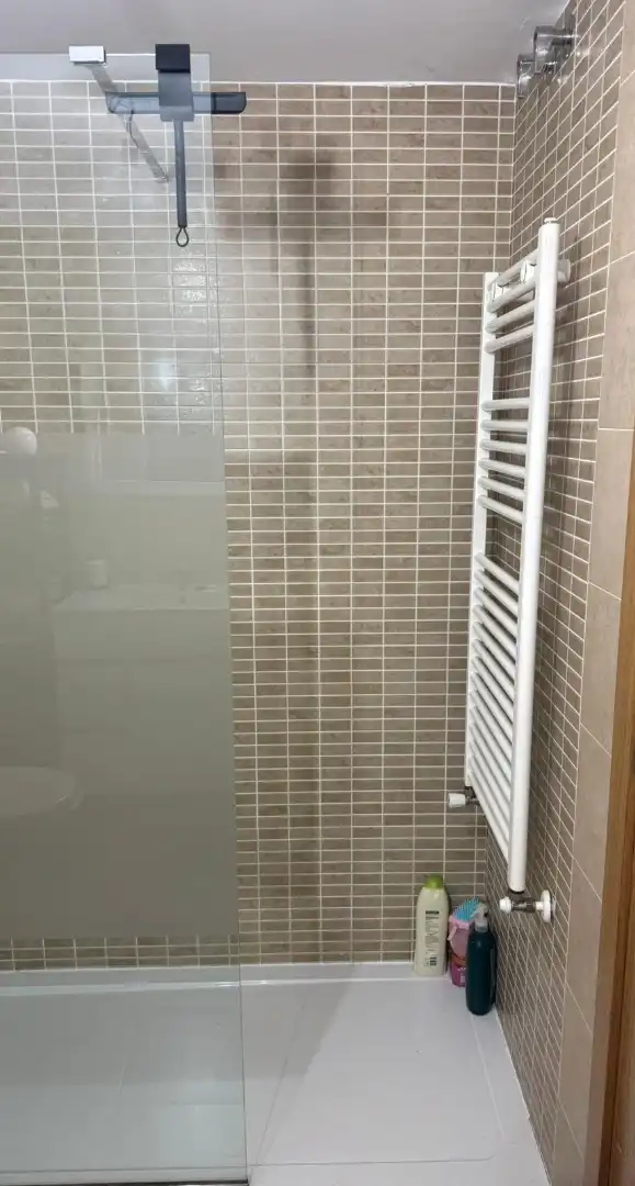 Bathroom of Flat for sale in Tres Cantos  with Heating, Parquet flooring and Terrace