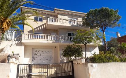 Vista exterior de Casa o xalet en venda en Castellvell del Camp amb Aire condicionat, Calefacció i Terrassa